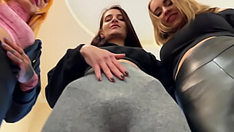 Vivi Un Video Fetish In Triplo Pov Con Ragazze Sudate E La Mistress Jucy.