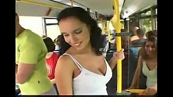 Vollbusige Milf Wird Im Bus Gefickt