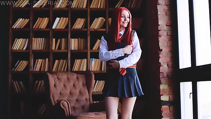 Ginny Weasley Dijolok Kuat Dalam Video Porno Harry Potter Ini