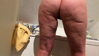 O Rabo Tesudo De Astrid Recebe Um Boquete Satisfatório E Penetração Anal