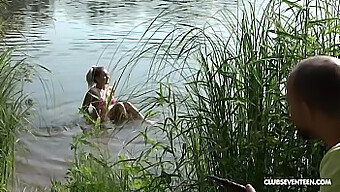 Léchage De Chatte En Plein Air Et Finition Par Éjaculation Pour Mary