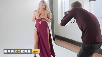 Blonde Schönheit Lana Rose Gibt Einen Schlampigen Blowjob Und Wird Von Danny In Einem Heißen Fotoshooting Gefickt