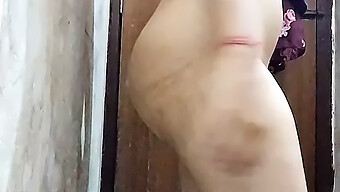 Desi Bhabhi Se Masturbe Et Se Salit